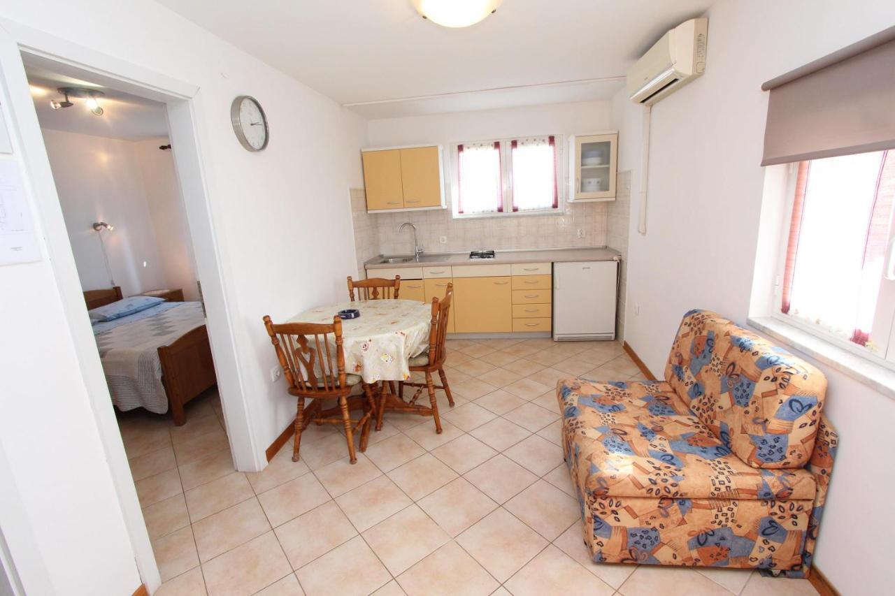 Apartments Malvina Rovinj Exterior foto
